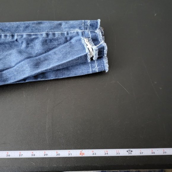Kancan Womens Raw Hem High RIse Whiskered Distressed Denim Blue Jeans Size 1/24 - Picture 6 of 14